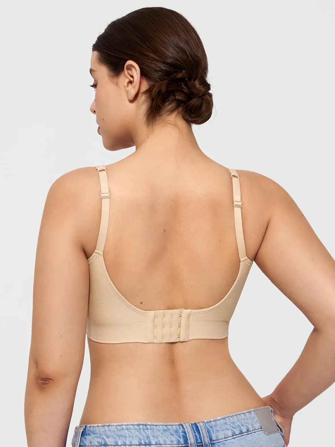 Seamless Adjustable Wide-Strap Underwire-Free Smoothing Bra