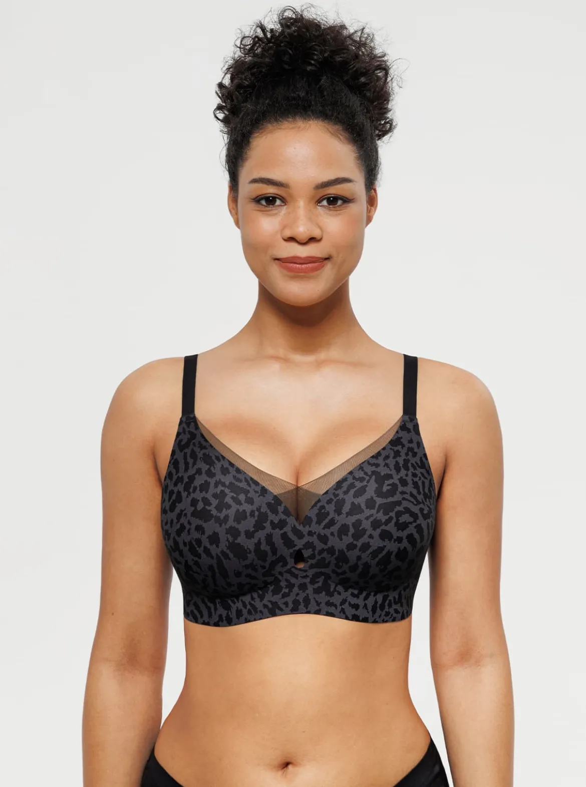 Seamless Breathable Contour Plunge Bra