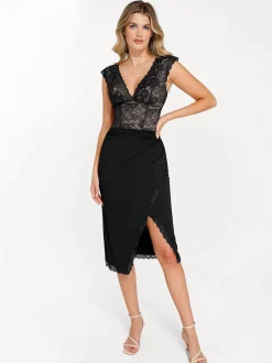 Shapewear V-neck Sleeveless Sculpting Lace Bodysuit