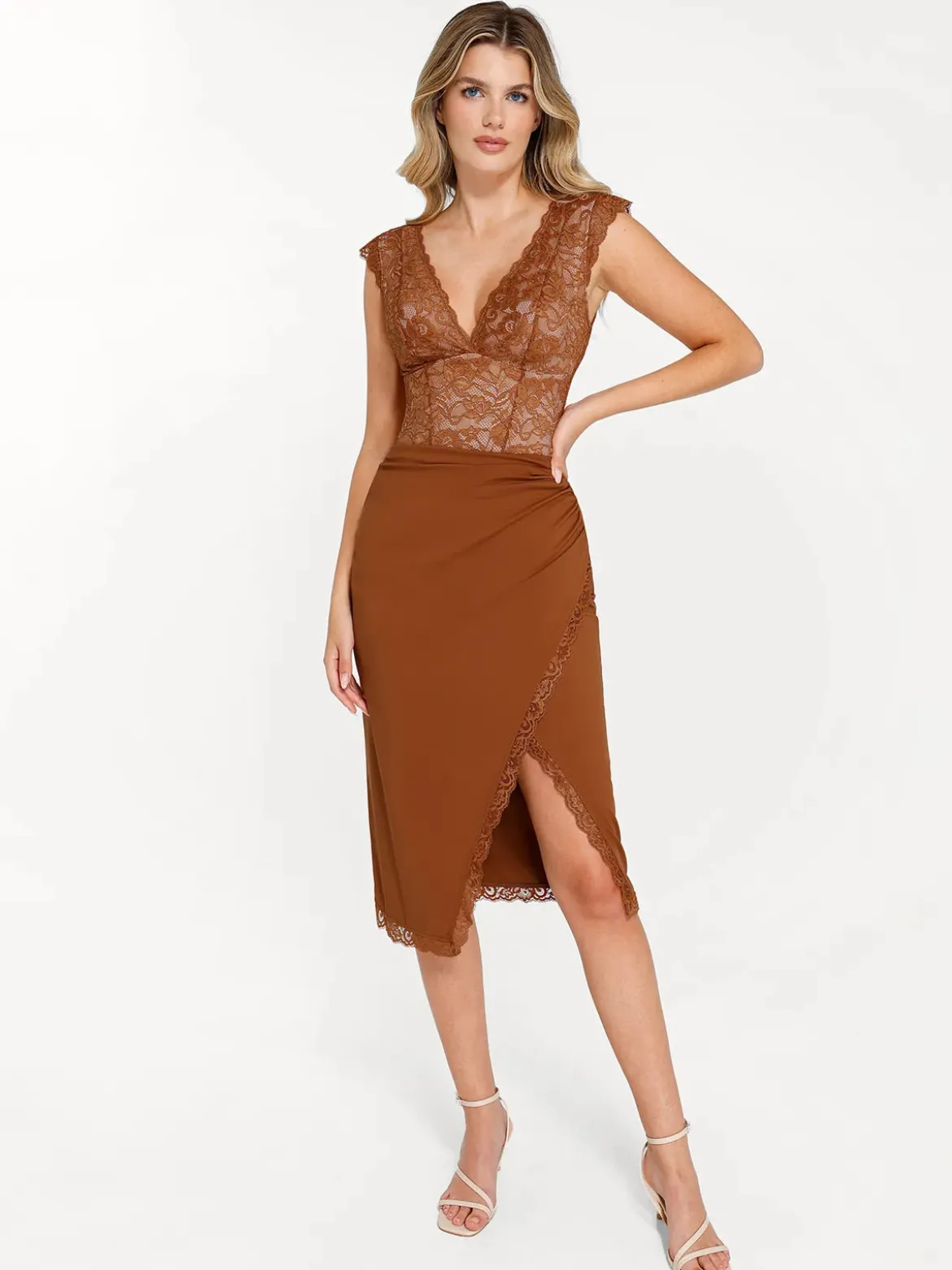 Shapewear V-neck Sleeveless Sculpting Lace Bodysuit